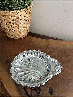Silver Plated Shell Trinket Dish scalloped